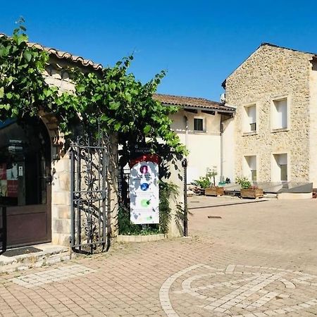 Appartement Neuf Avec Spa Saint-Martin-dʼArdèche المظهر الخارجي الصورة